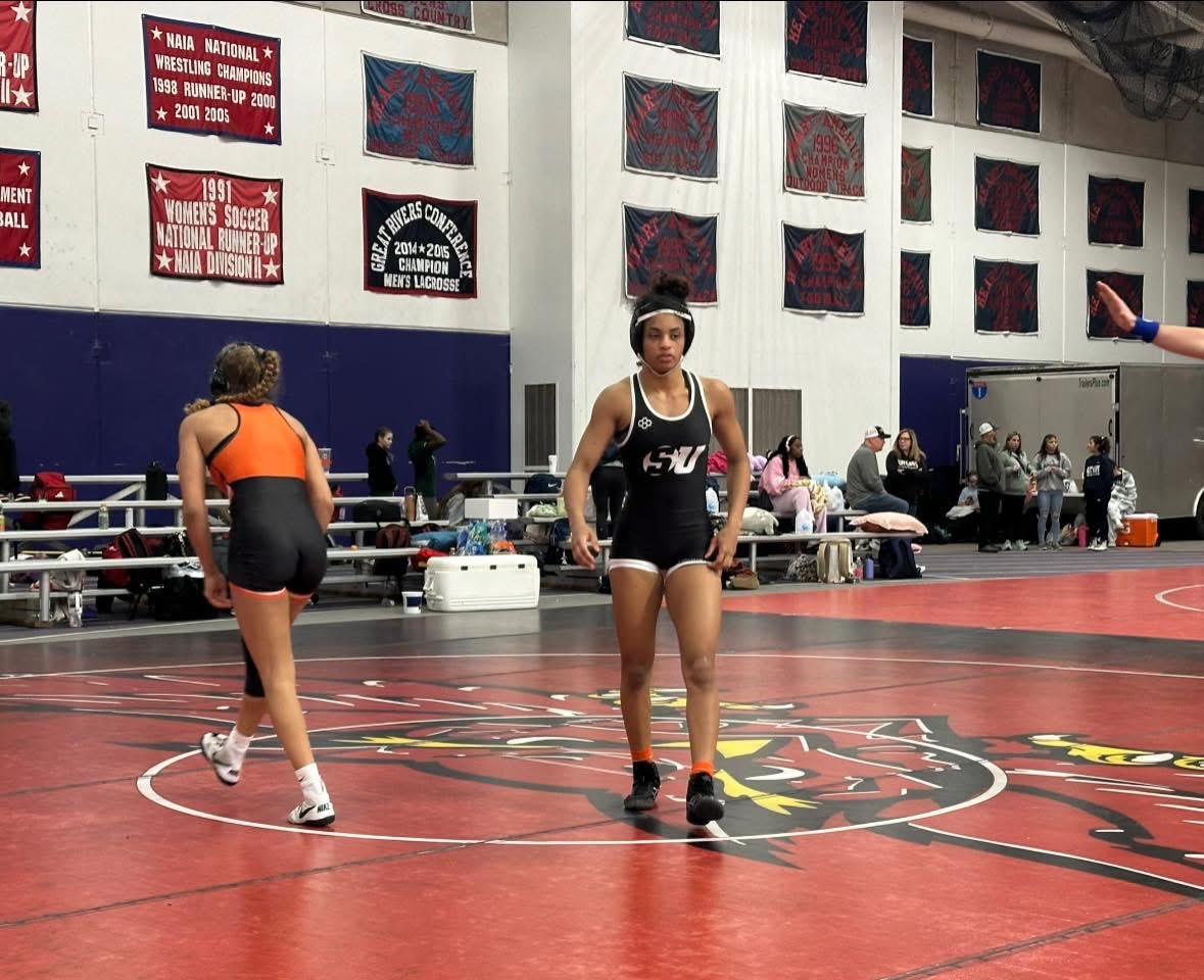 Women's Wrestling Places Top 10 at D3 Invite