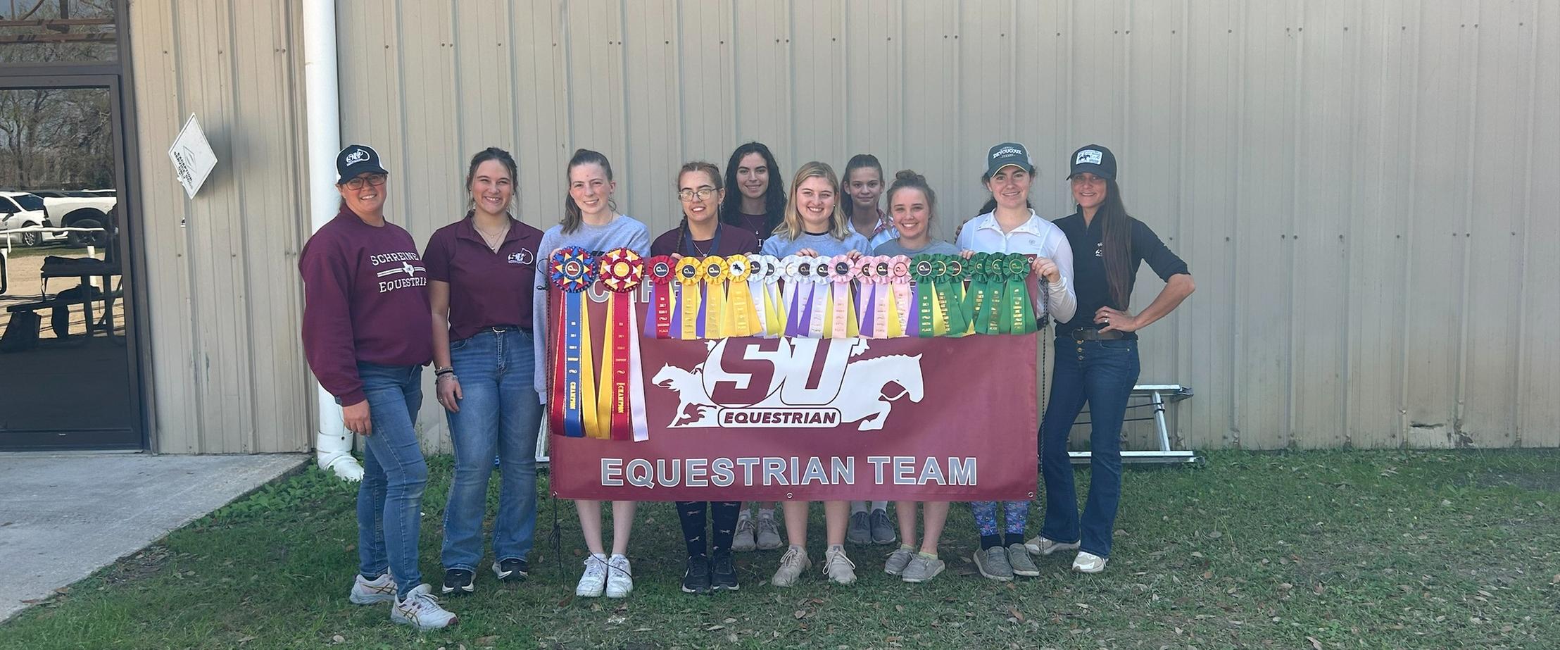 Equestrian Competes At LSU